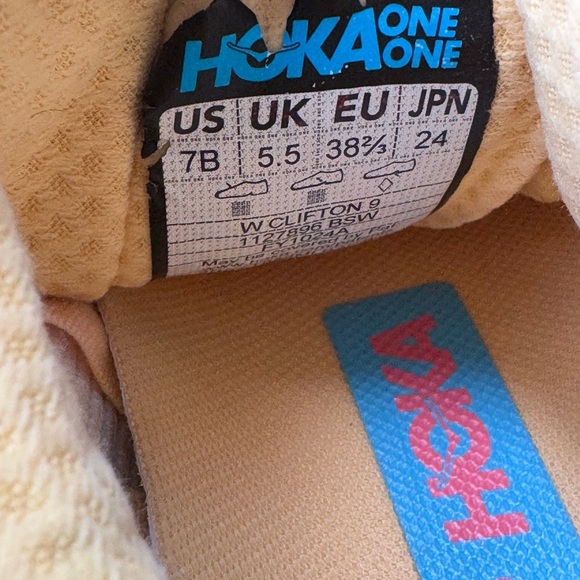 Hoka One One Clifton 9 Women's Running Shoes - Picture 10 of 12